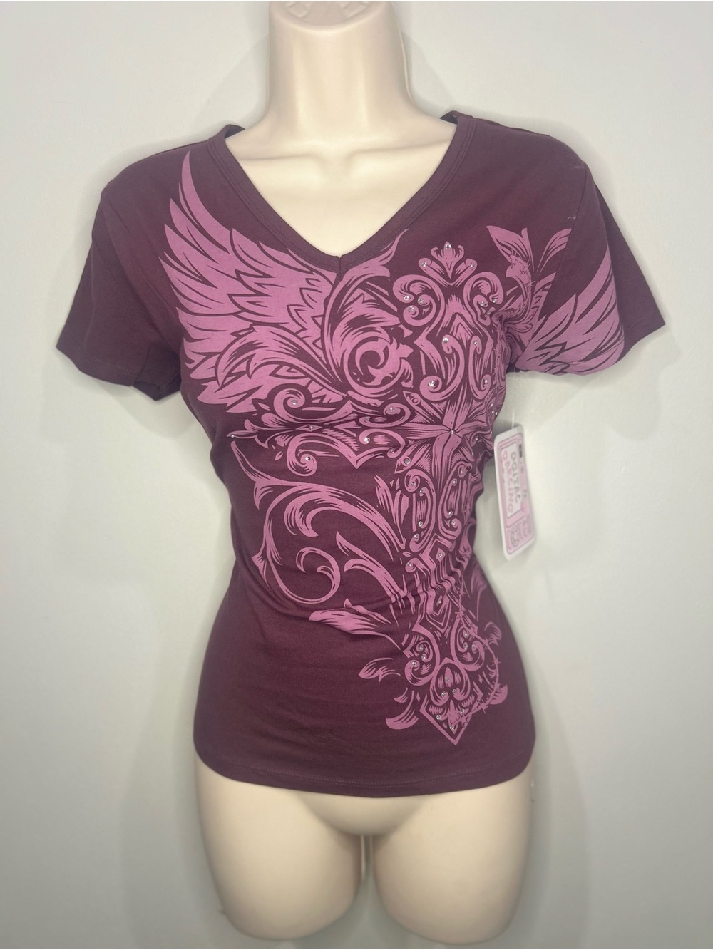 Women’s Plum V-Neck Tee with Pink Winged Graphic